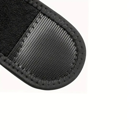 Närbild på axelstödets andningsbara mesh-material och neoprenyta med sömmad kant